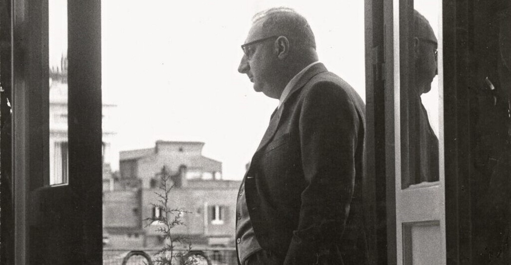 Album fotografico di Giorgio Manganelli*, racconto biografico di Lietta Manganelli, a cura di Ermanno Cavazzoni, Quodlibet, Macerata 2010 Album fotografico di Giorgio Manganelli*, racconto biografico di Lietta Manganelli, a cura di Ermanno Cavazzoni, Quodlibet, Macerata 2010